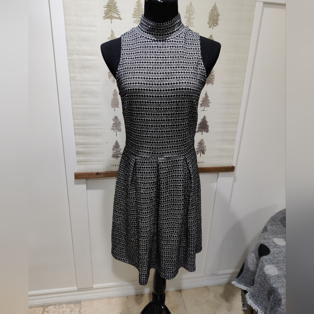 Mossimo Mock Neck Pleated Dress - Small